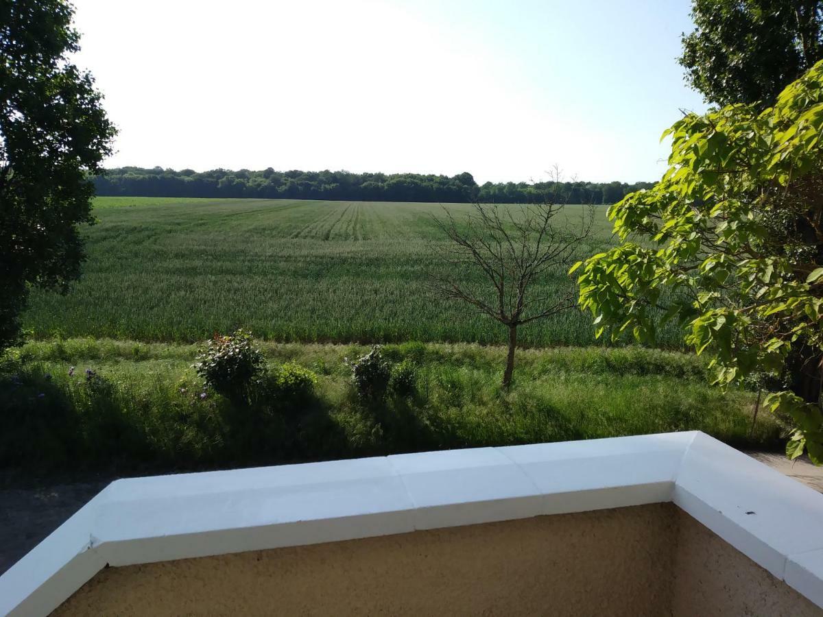 Les Hautes Mougonnieres Neuil Kültér fotó